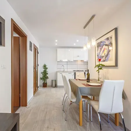 Apartment Irene *